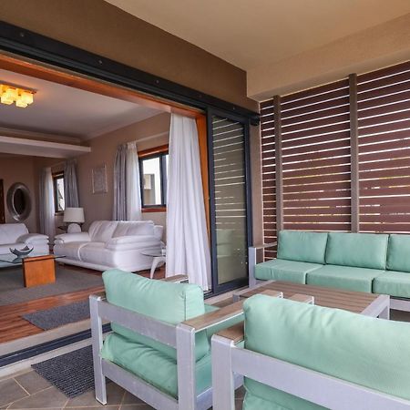 Pierre Bleue Beachfront VillaFlic-en-Flacq エクステリア 写真
