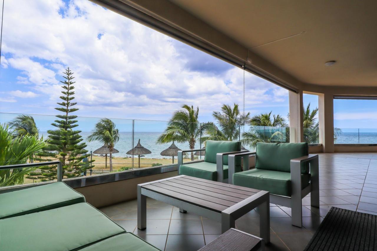 Pierre Bleue Beachfront VillaFlic-en-Flacq エクステリア 写真